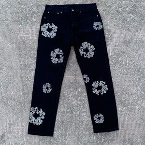 Denim Tears x Levi's Bust Down Tears 501 Slim
Fit Jeans